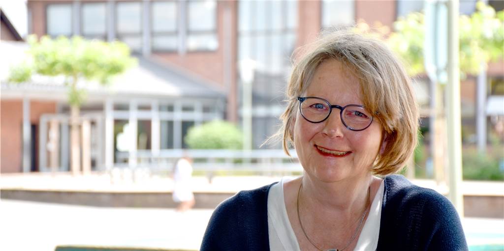Hildegard Köppen geht mit einem Jahr Verspätung in den Ruhestand Hildegard Köppen (66) geht Ende des Schuljahrs als Leiterin der von-Galen-Grundschule in den Ruhestand. Seit 14 Jahren hat sie die Schule geleitet.