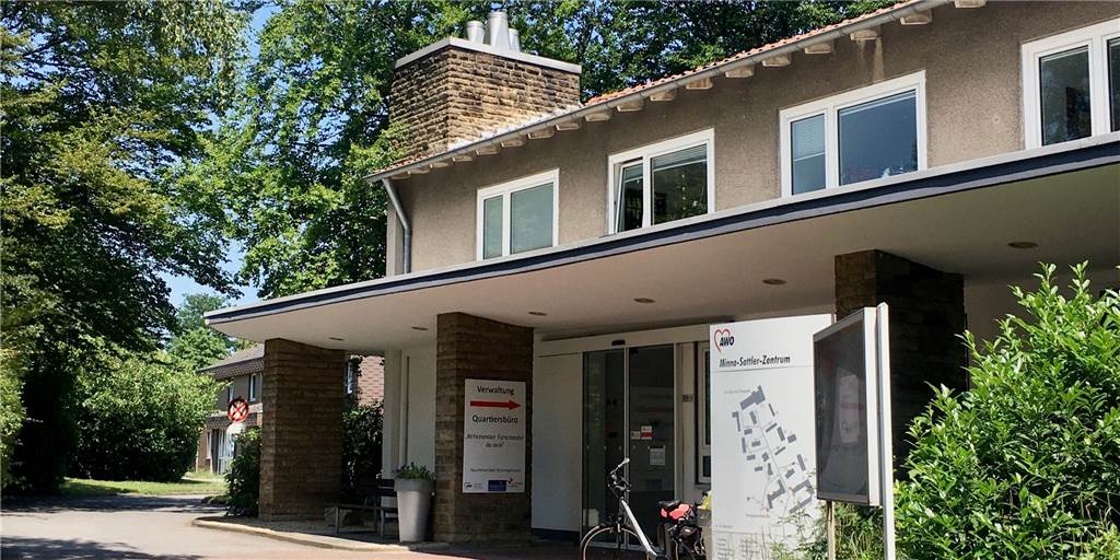 Corona-Tests bei 250 Altenheim-Bewohnern und -Mitarbeitern an nur einem Tag Drei Bewohner und ein Mitarbeiter des Minna-Sattler-Heims haben sich mit dem Coronavirus angesteckt.