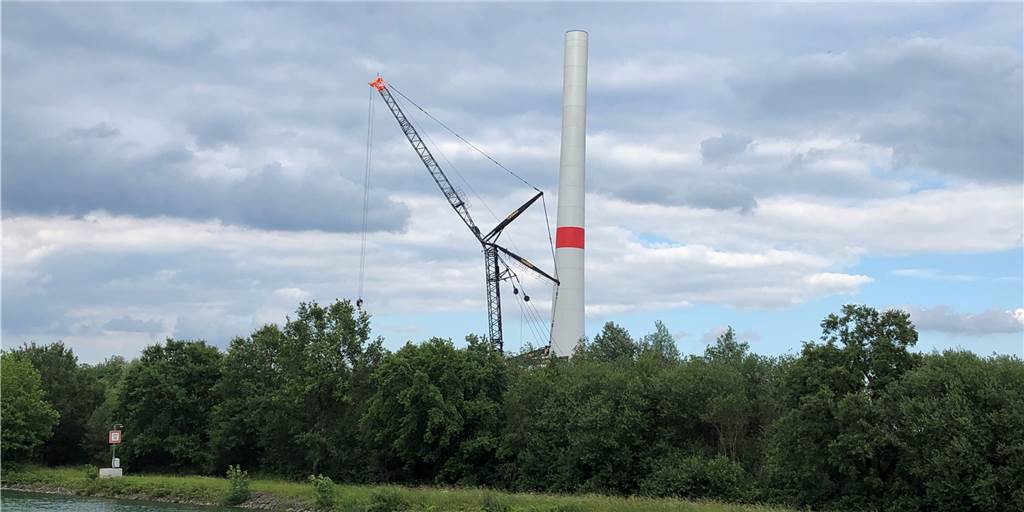 Das neue Windrad bei Rütgers soll im September an den Start gehen Das neue Windrad bei Rütgers wird 199,5 Meter hoch. Jetzt ist der Betonturm fertiggestellt.