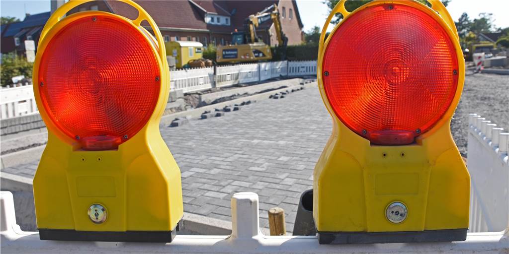 Schulen und Feuerwehr: An diesen Baustellen arbeitet die Gemeinde Seit Ende Mai wird der Buswendeplatz der Mauritiusschule umgebaut.