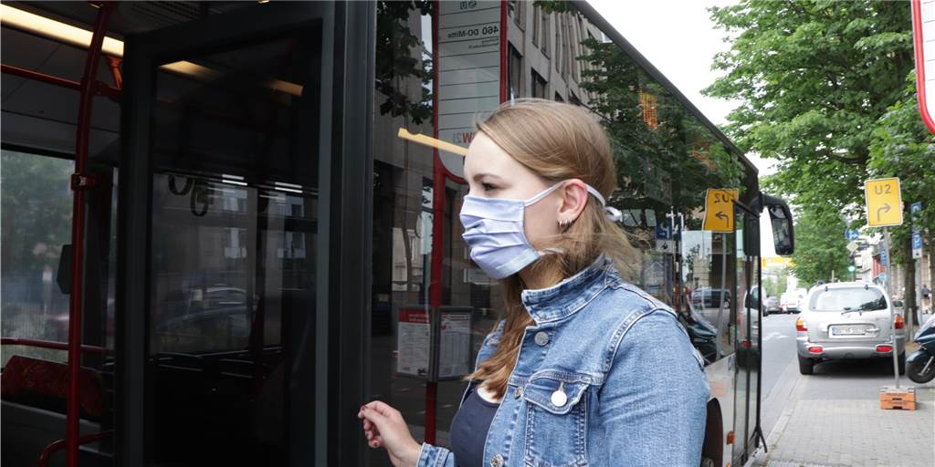 Masken-Kontrollen: DSW21 ermahnt in wenigen Tagen fast 500 Fahrgäste In Bus und Bahn sowie an Haltestellen der DSW21 besteht Maskenpflicht (Symbolbild).