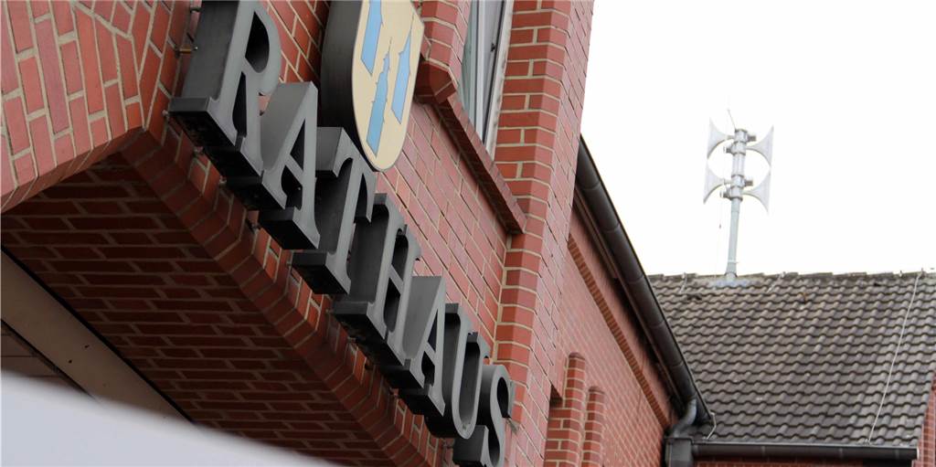 Nordkirchen schiebt Ausgaben für Schulen und Rathaus wegen Corona-Minus Die Nordkirchener Verwaltung hat in einem aktuellen Budgetbericht aufgelistet, wie groß die Auswirkungen der Coronakrise bislang sind und welche Ausgaben erst einmal geschoben werden.