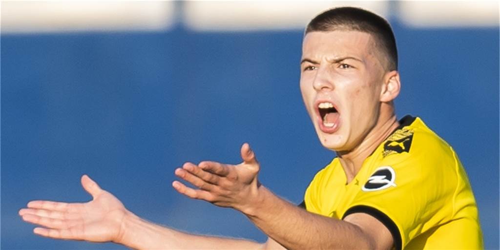 BVB-Youngster Tobias Raschl feiert undankbares Bundesliga-Debüt BVB-Youngster Tobias Raschl feiert undankbares Bundesliga-Debüt