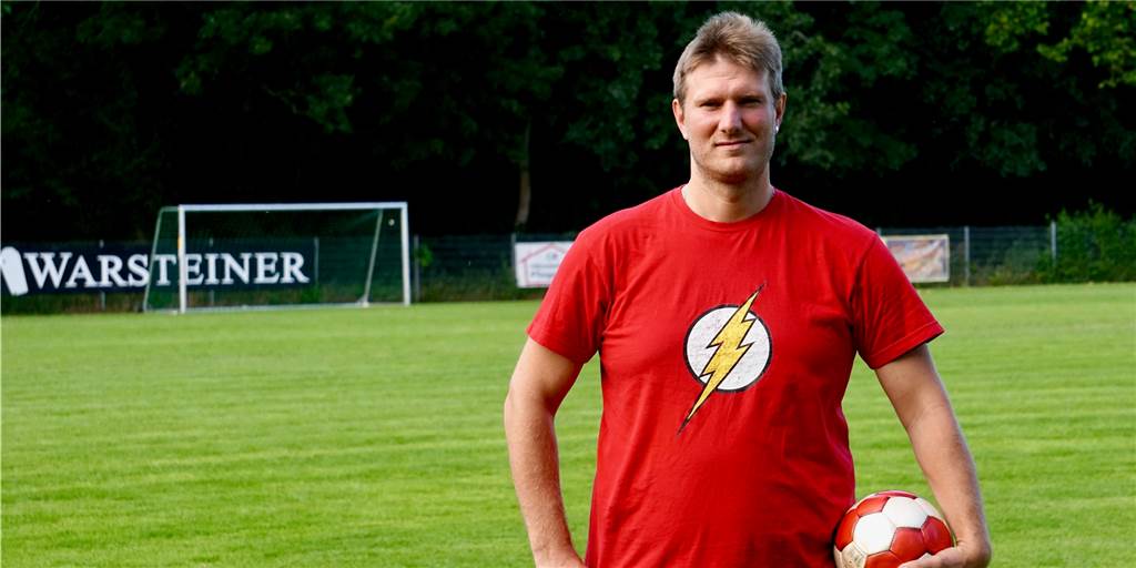TuS Henrichenburg soll mit neuem Trainer jetzt „aktiven Fußball“ spielen Alexander Schmottlach ist der neue Trainer beim TuS Henrichenburg.