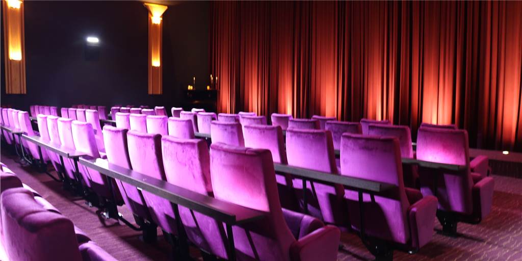 Nach Kino-Wiedereröffnung in Werne: Betreiber starten mit neuen Ideen Das Capitol Cinema Center in Werne hat seit einigen Tagen wieder geöffnet, nachdem es monatelang wegen der Corona-Pandemie geschlossen war.