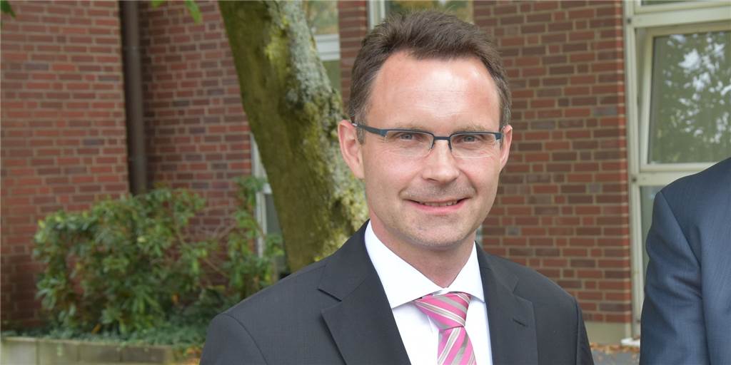 Risthaus zum Wechsel: „Ich habe kein Problem damit, nicht mehr der Kapitän zu sein“ Bürgermeister Dr. Risthaus wechselt zum 1. November zum DRK-Kreisverband nach Coesfeld. Warum die neue Aufgabe so reizvoll ist, erklärte der 49-Jährige im Interview.