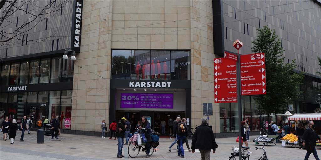 Karstadt bleibt – Aber über 130 Galeria-Mitarbeiter zittern weiter Das Karstadt-Haus am Westenhellweg bleibt erhalten.