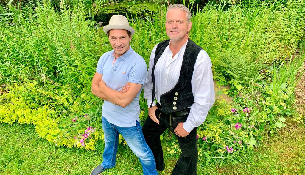 Dornhöfchen: Künstlerpaar schafft märchenhaften Garten am Schwerter Wald Dornhöfchen: Künstlerpaar schafft märchenhaften Garten am Schwerter Wald