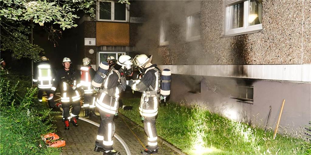 Brände im Dortmunder Westen: Was wir bisher über die Brandserie wissen Zuletzt rückte die Feuerwehr zu einem Kellerbrand an der Kirchlinder Straße aus.