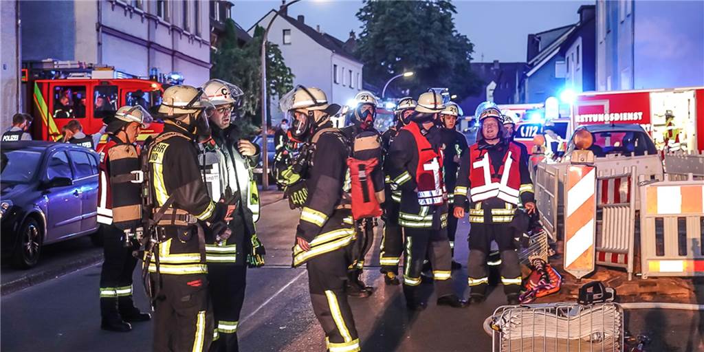 Brandserie in Dortmund: Die nächtlichen Feuer in Kellern in Videos Am 21. Juni brannte es in einem Keller an der Straße Elsborn in Kirchlinde.