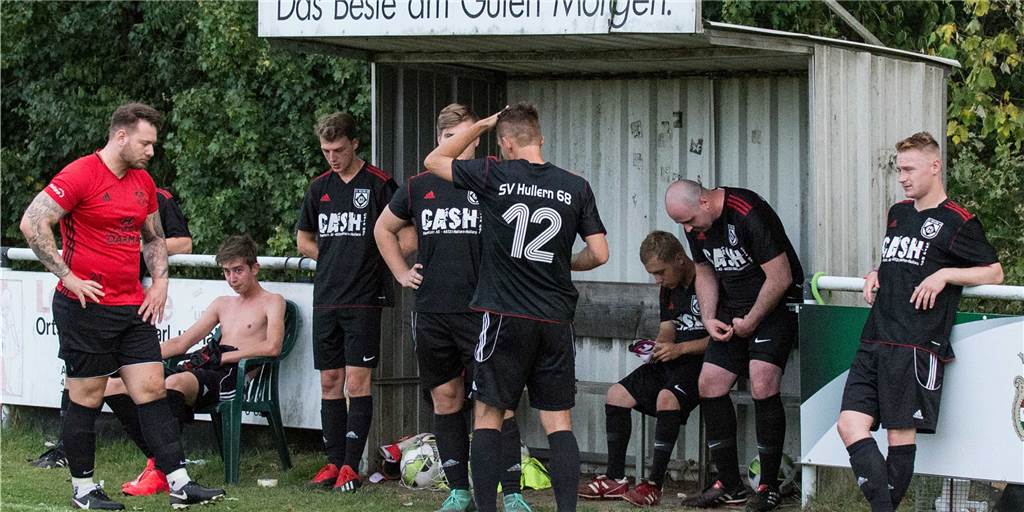 Abstieg trotz Corona-Rettung: Wie geht es beim SV Hullern weiter? Trotz Corona-bedingter Rettung vor dem Abstieg, hat sich der SV Hullern entschieden, in der kommenden Saison in der Kreisliga C zu spielen.