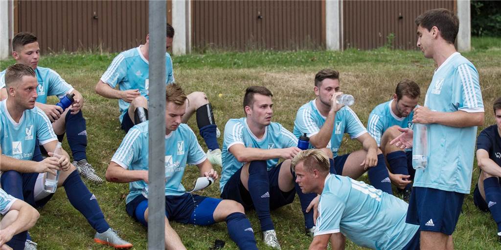 Die Corona-Pause und ihre Folgen: Ungewöhnlicher Anblick beim TuS Sythen Lange mussten die Spieler des TuS Sythen warten, nun hat das Training beim Kreisliga-A-Aufsteiger wieder begonnen.