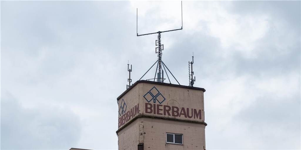 Telefonica verspricht baldigen Baubeginn zur Lösung der Netzprobleme Ein Ersatz für diese Funkmasten auf der alten Spinnerei wird seit Wochen vermisst.