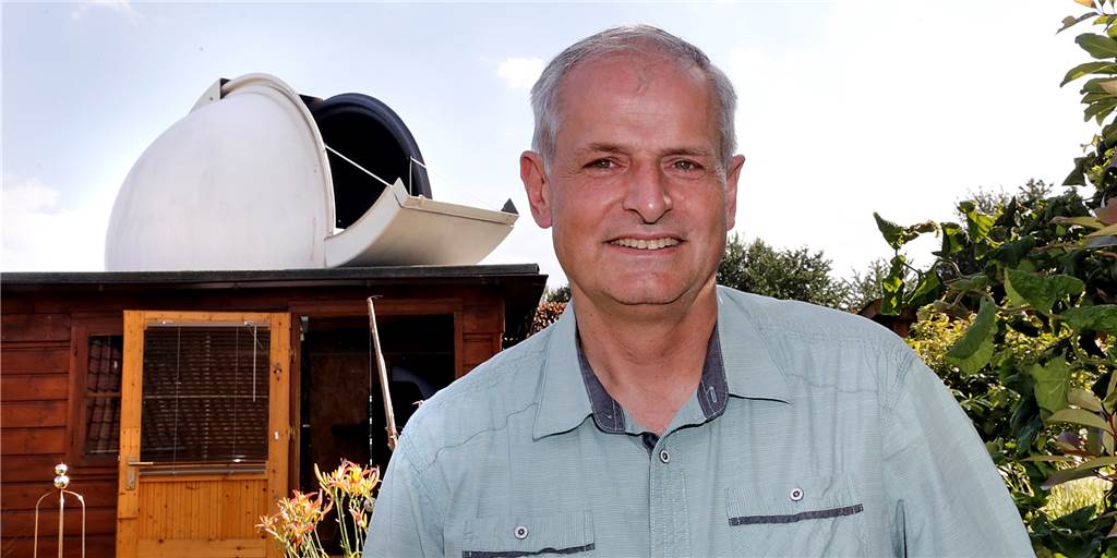 Sythener Astrofotograf lichtet Planeten und Galaxien ab Rainer Sparenberg vor seiner Teleskopkuppel im Garten in Sythen.