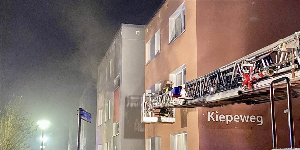 Vonovia-Regionalleiter zur Brandserie: „Täter rütteln an den Haustüren“ Von der Kellerbrand-Serie im Dortmunder Westen ist auch das Wohnungsunternehmen Vonovia betroffen. Das Haus am Kiepeweg 1 in Westerfilde gehört zu den Beständen des Unternehmens.