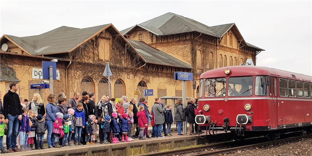 Geld vom Land: Schienenbusse in Dorsten sind „Kulturgut auf Gleisen“ Die Ausflugsfahrten mit dem Schienenbus sind bei vielen Dorstenern beliebt.