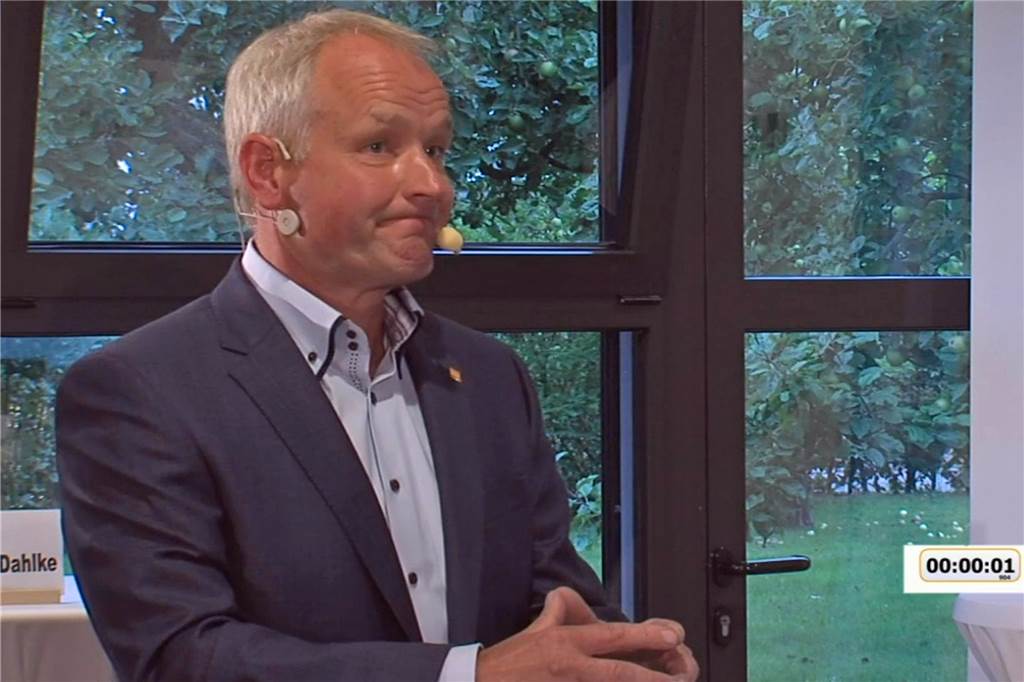 Landratskandidaten streiten über Logistik: Retter in der Not oder Teufelszeug? Landratskandidaten streiten über Logistik: Retter in der Not oder Teufelszeug?