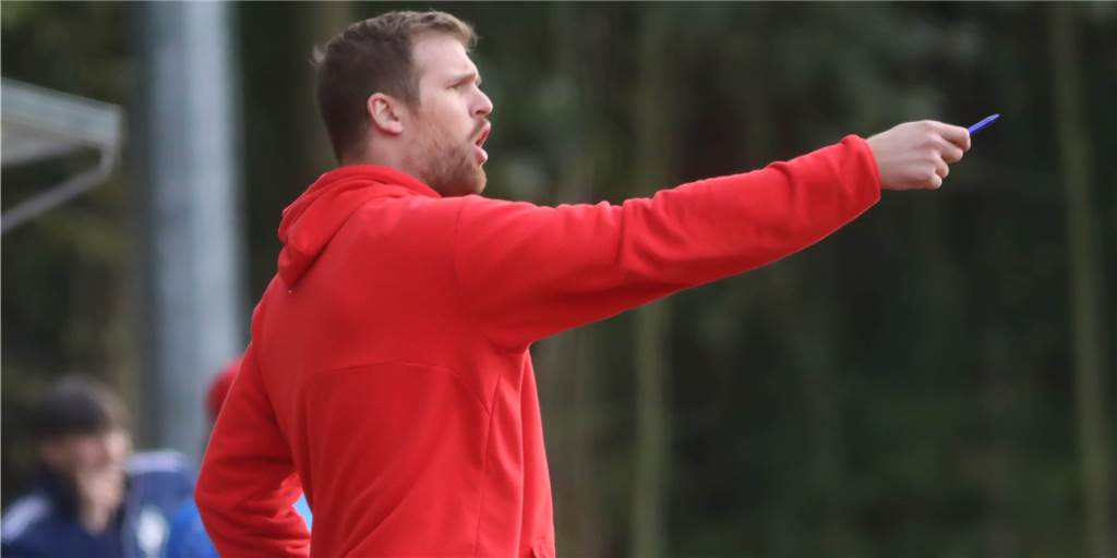Ein Unentschieden und drei Tore eines Neuzugangs machen Hombruchs Trainer Freude Hombruchs Trainer Alexander Enke sah nicht nur Positives in den Testspielen.