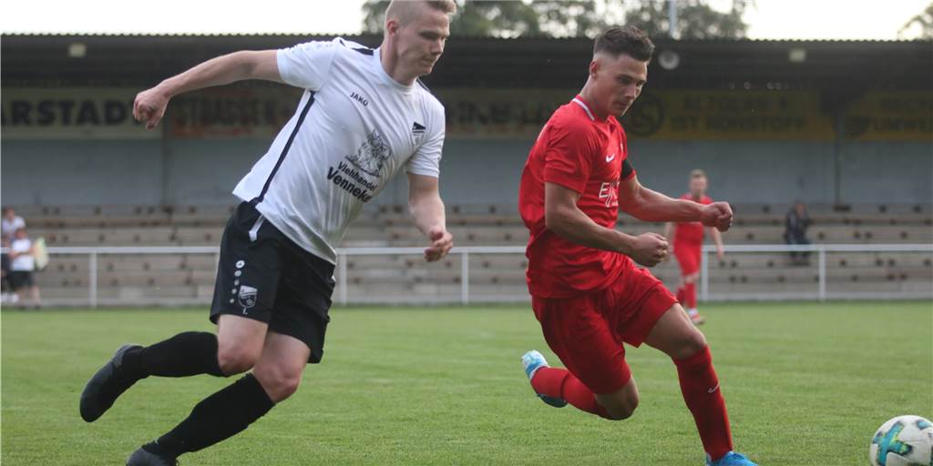 Ex-LSVer wird beim Sieg des FC Nordkirchen im Testspiel gegen den Lüner SV Matchwinner Ex-LSVer wird beim Sieg des FC Nordkirchen im Testspiel gegen den Lüner SV Matchwinner