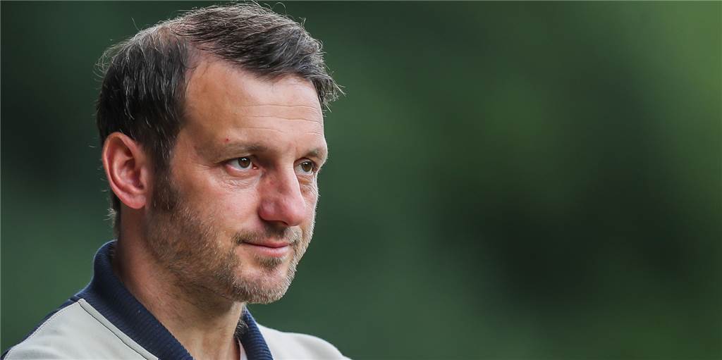 Dimitrios Kalpakidis bekommt Hilfe - von einem Mann mit Länderspiel-Erfahrung Dimitrios Kalpakidis bekommt Hilfe - von einem Mann mit Länderspiel-Erfahrung