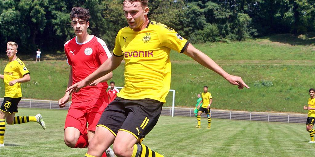 Bradley Fink schnürt Hattrick für BVB-U19 im Test gegen Hombruch Bradley Fink schnürt Hattrick für BVB-U19 im Test gegen Hombruch