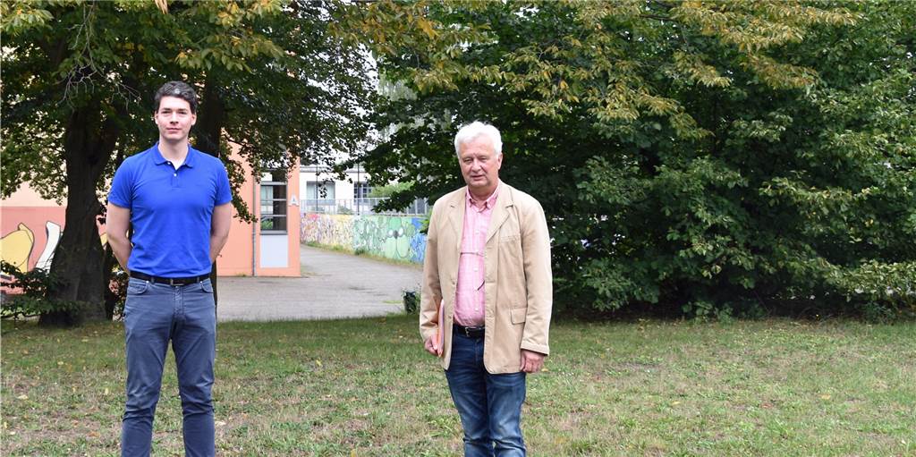 Bäume: Das Stadtbild wird sich in den kommenden Jahren verändern Sebastian Cornelius und Martin Hollstegge behalten die städtischen Bäume im Blick.