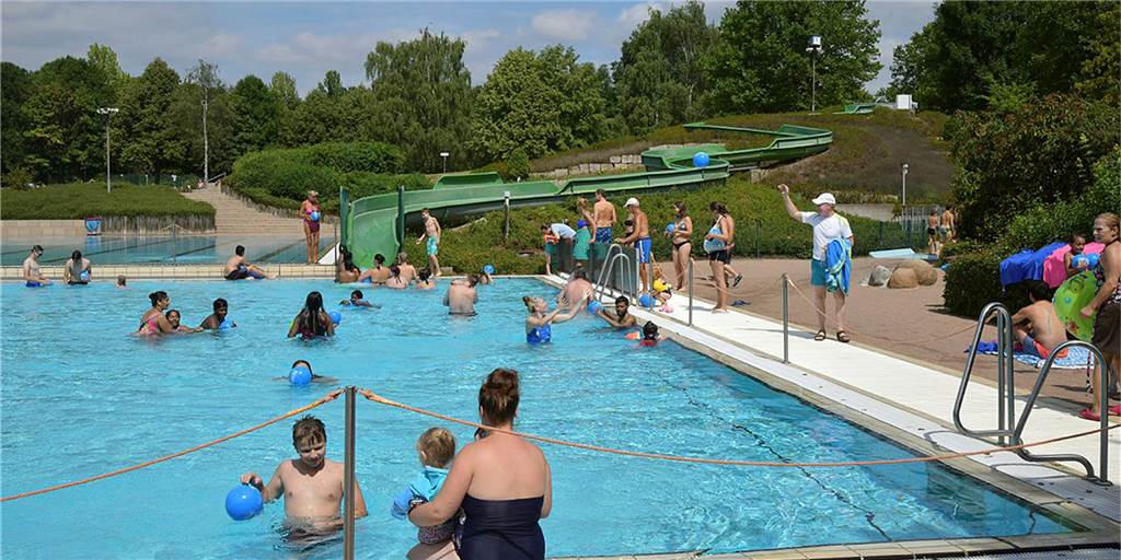 Freibad Cappenberger See bremst Badegäste weiter aus wegen Corona So war es früher, vor Corona: Stehen, planschen, rutschen - das ist in diesem Sommer so nicht möglich.