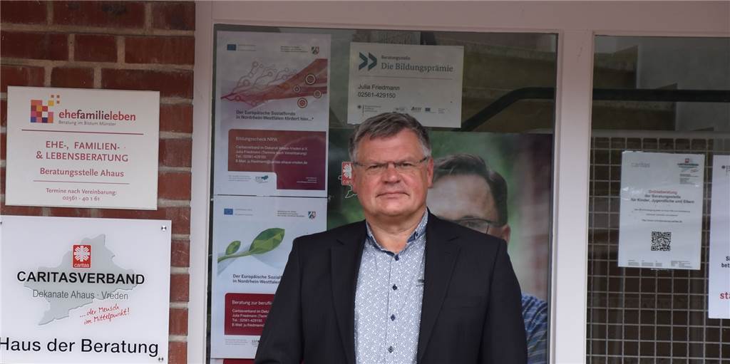 Viel Arbeit für Schuldnerberatung: Flut an Insolvenzen wird prognostiziert Andreas Dawo von der Schuldnerberatungsstelle der Caritas Ahaus-Vreden erwartet vor allem ab dem 1. Oktober viel Arbeit.