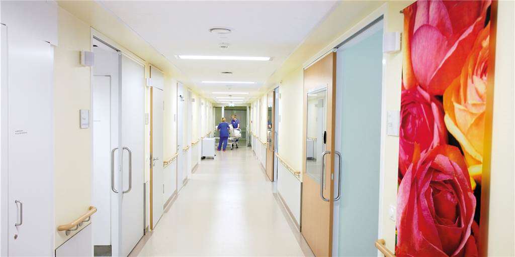 Falls eine zweite Corona-Welle kommt: Sind die Krankenhäuser vorbereitet? Die Intensivstation im Krankenhaus Ahaus. Die Kapazität der Intensivbetten hat das Klinikum Westmünsterland vorsorglich erhöht für den Fall einer weiteren „Welle“ von Patienten, die mit dem Coronavirus infiziert und schwer erkrankt sind.