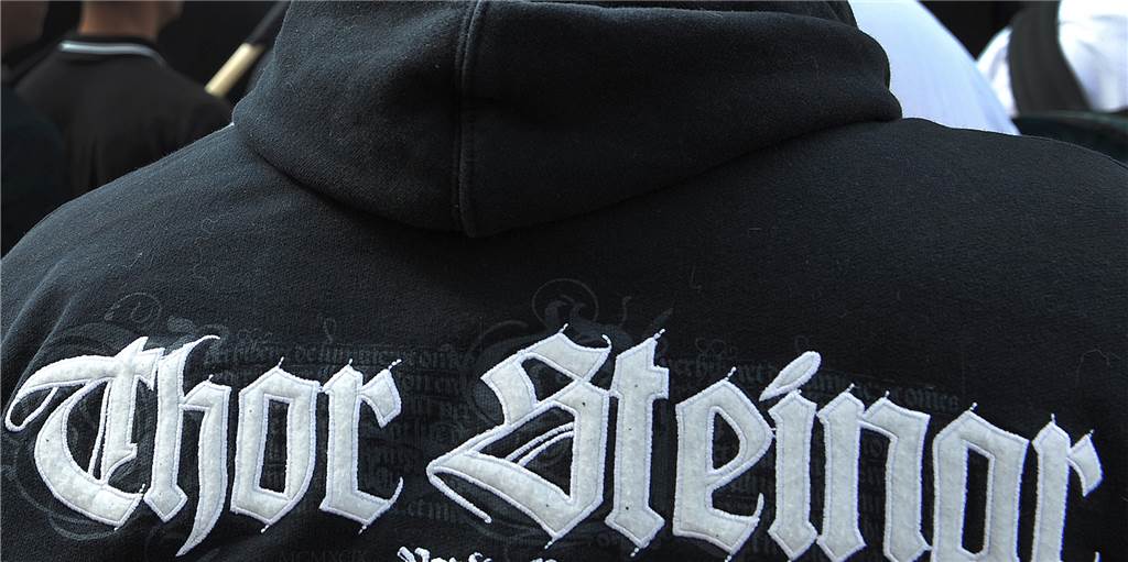 Was steckt hinter dem Namen „Thor Steinar“? Das Modegeschäft Thor Steinar findet vor allem bei Anhängern der rechten Szene viel Zuspruch.
