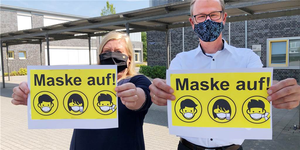 Maskenpflicht: Stadtlohner Schulleiter findet sie belastend, aber richtig Schulleiter Jochen Wilsmann und seine Stellvertreterin Brigit Prangenberg halte die Maskenpflicht für eine sinnvolle Maßnahme zum Schutz vor Coronainfektionen.