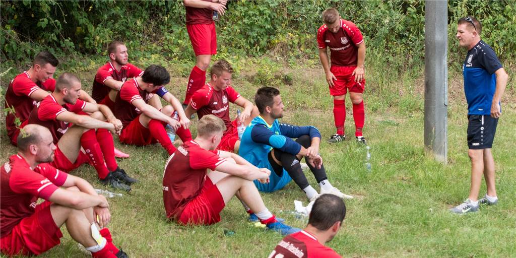 Verpasstes Bruder-Duell in der Kreisliga A - Derbys „hätten Reiz gehabt“ Michael Onnebrink (r.) und die Spieler von Concordia Flaesheim werden auch weiterhin keine Derbys in der Kreisliga A haben.