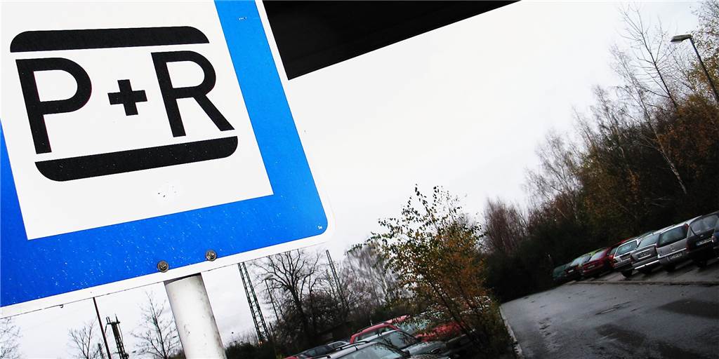 Freies WLAN, Cannabis und mehr: Was die FDP in Dortmund verändern will Weil einige Park + Ride-Parkplätze in Dortmund als Mitarbeiter-Parkplätze missbraucht werden, möchte die FDP ein neues System einführen.