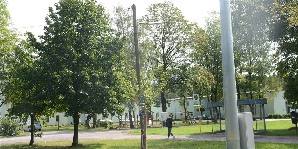 Siedlung Tönsholt soll festen Treffpunkt für die Anwohner bekommen Das Holzhaus soll auf dem städtischen Grundstück gegenüber der Bushaltestelle in Tönsholt entstehen.