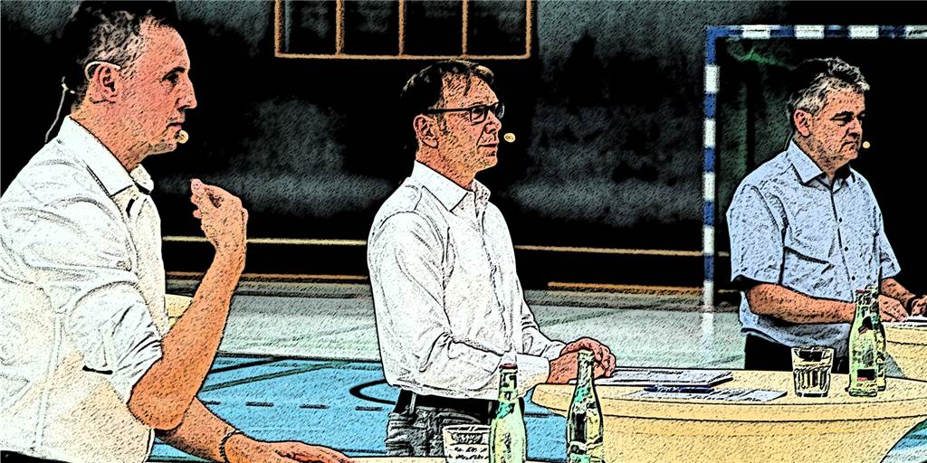 Heimspiel für einen Lothar im Angriffsmodus Ungewohnt aggressiv ging Amtsinhaber Lothar Christ (M.) seinen Herausforderer Dominik Bulinski (l.) an. Benedikt Striepens war der scherzende Dritte.