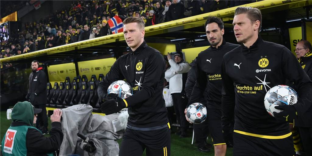 Piszczek-Rücktritt: BVB sucht ohne Eile - Favre könnte überraschen Piszczek-Rücktritt: BVB sucht ohne Eile - Favre könnte überraschen