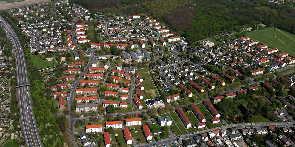 SPD und Grüne wollen flächendeckende Tempo-30-Zonen in Huckarde Die Balance zwischen Wohnraum und Grünflächen spielt gerade im Stadtbezirk Huckarde eine große Rolle. Im Bereich Jungferntal-Rahm gelingt das gut.