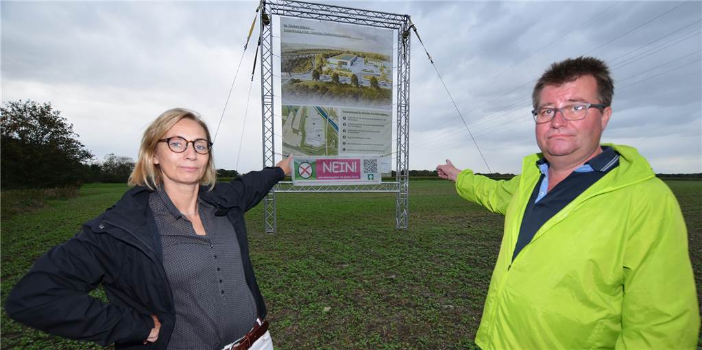 Waltroper Industriegebiet: Fehde unter SPD-Genossen auf einem Acker Stefanie Hugot und Thorsten Klein sind die Sprecher des Aktionsbündnisses. Sie kämpfen mit den Groppenbrucher Anwohnern gegen das Industriegebiet Im Dicken Dören an der Stadtgrenze zu Waltrop.