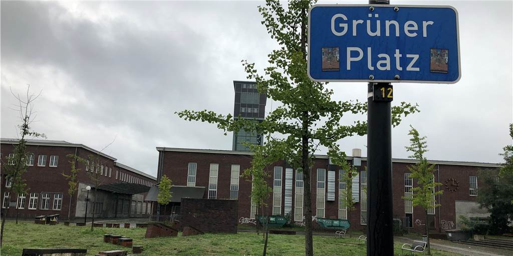 Evinger und Grüner Platz: Stadt will Evings Mitte attraktiver machen Der Grüne Platz im Evinger Zentrum ist in den Augen von Anwohnern, Politikern und Mitarbeitern der Stadtverwaltung nicht besonders attraktiv. Das soll sich ändern
