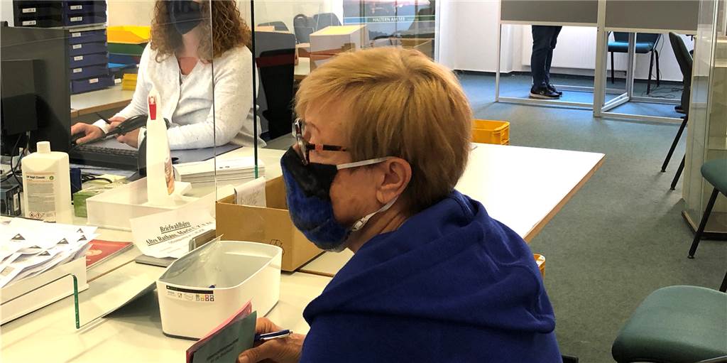 10.393 Halterner haben schon gewählt - was am Wahlsonntag wichtig ist Im Wahlbüro im Alten Rathaus gibt es viel zu tun. Über 10.000 Halterner haben bereits ihre fünf Stimmen abgegeben.