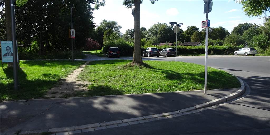 Meylantsiedlung: Anwohner dürfen auf Fußweg am Pleckenbrink hoffen Wer von der Wickeder Straße oder aus der Gartenanlage in Richtung Meylantsiedlung will, steht zunächst auf der Straße. Dort, wo der Trampelpfad sich herausgebildet hat, soll nun ein regulärer Fußweg entstehen