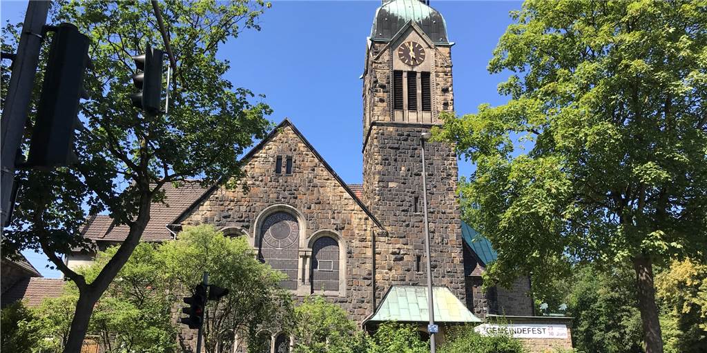 Stadtverwaltung hat klare Haltung zu möglichem Abriss der Petrikirche Die Petrikirche in Habinghorst ist an zentraler Stelle vielen ein Herzensanliegen. 2021 würde das Gebäude 110 Jahre alt. Aber ist es dann noch da?