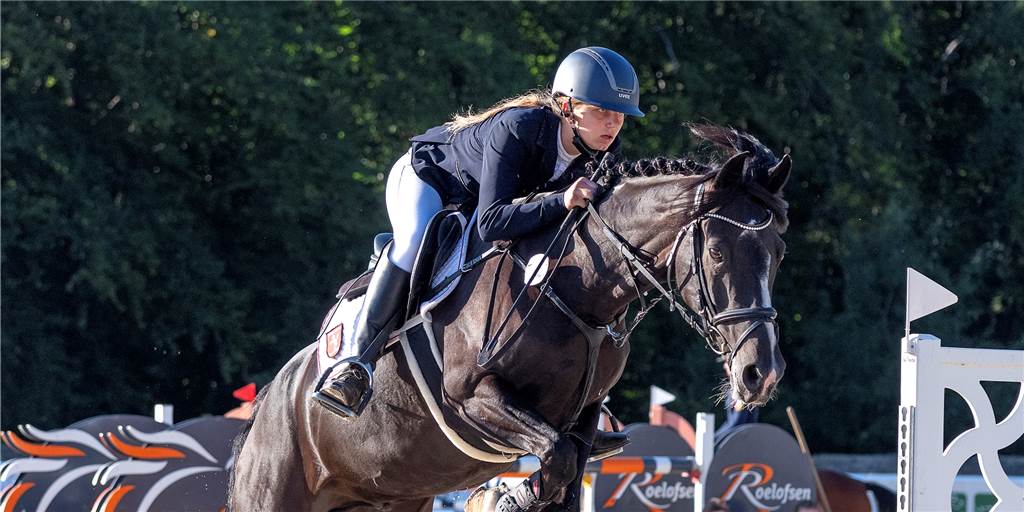 Carlotta Terhörst vom RV Legden ist Deutsche Meisterin im Springreiten Carlotta Terhörst hat in Riesenbeck ihren größten Erfolg gefeiert: Sie ist Deutsche Meisterin im Springreiten.