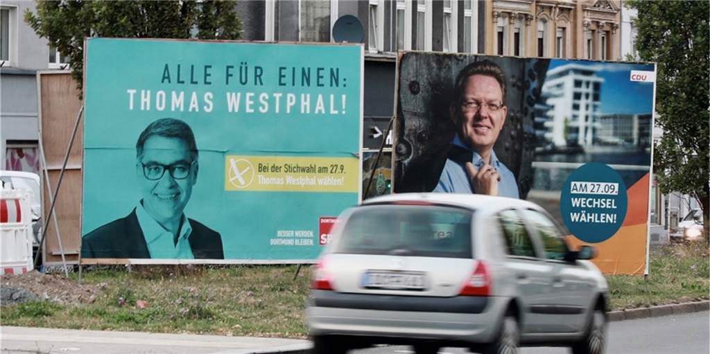 So schätzt ein Politik-Professor die Lage vor der Stichwahl ein Die OB-Kandidaten und ihre Plakate vor der Stichwahl in Dortmund