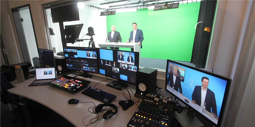 Beim Rededuell im Ruhr-Nachrichten-Studio: Oliver Lind (l.) und Rajko Kravanja.