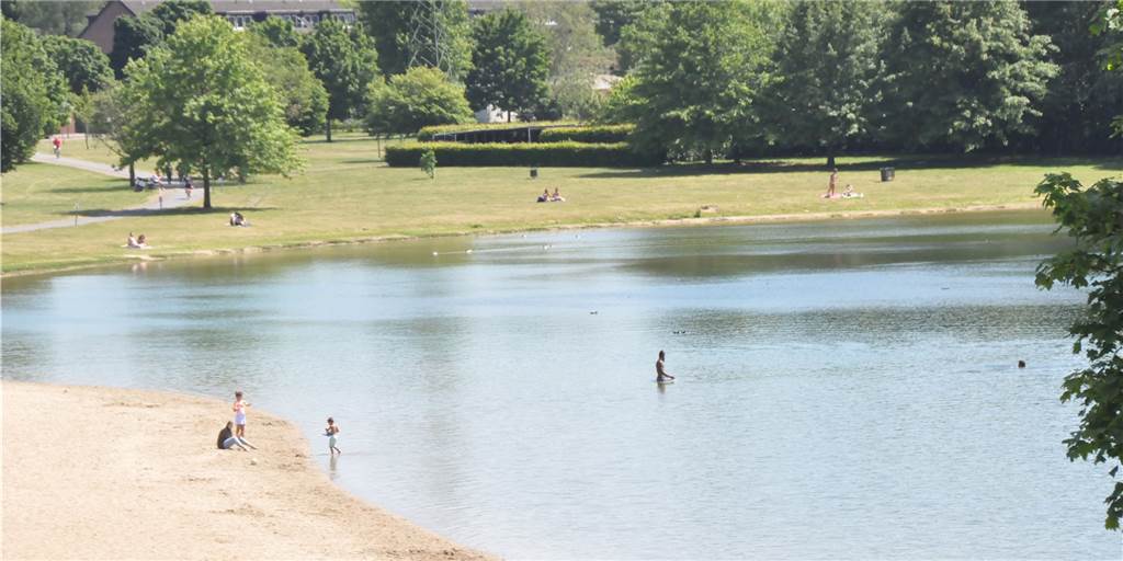 Niedrigwasser im Horstmarer See: Stadt sieht Dauerbefüllen kritisch Der Wasserstand des Horstmarer Sees (Archivbild) ist zurzeit wieder niedrig. Die Stadt will noch warten, bevor sie mit Kanalwasser auffüllt.