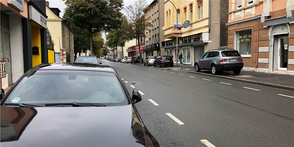 Kommt bald Tempo 30 auf der Bergstraße zwischen Eving und Lindenhorst? Die Bergstraße zwischen Eving und Lindenhorst soll nach dem Willen der Politik zur Tempo 30-Zone werden. Ein Schreiben der Stadtverwaltung an die Bezirksvertretung Eving macht nun Hoffnung