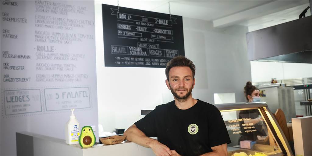 Vegetarischer Imbiss eröffnet: „Kann niemandem das Fleischessen verbieten“ Vegetarischer Imbiss eröffnet: „Kann niemandem das Fleischessen verbieten“