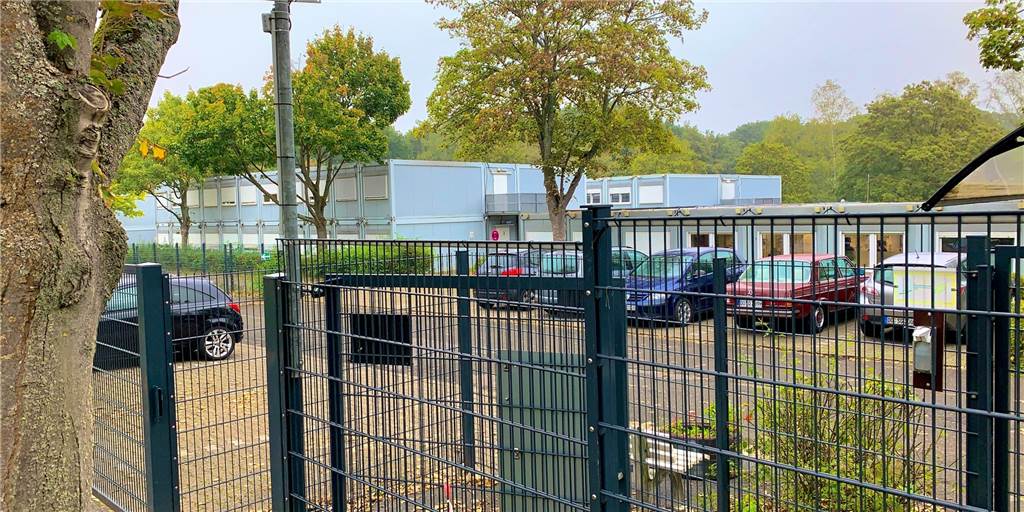 Ein Containerdorf am Zoo - und warum es immer noch dort ist Ein Containerdorf am Zoo - und warum es immer noch dort ist