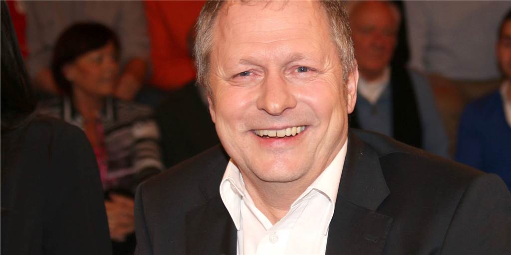 Hansi Küpper: BVB-Trainer Favre weiß um die Bedeutung des Freiburg-Spiels Hansi Küpper: BVB-Trainer Favre weiß um die Bedeutung des Freiburg-Spiels